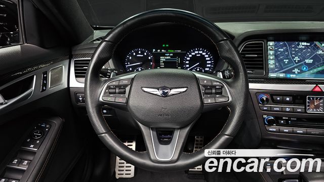 Genesis G80 2018 — photo 20