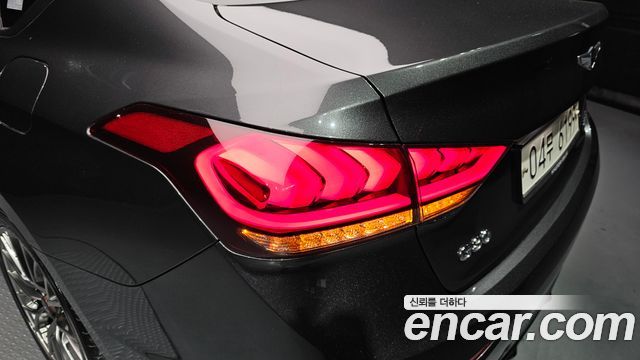 Genesis G80 2018 — photo 9