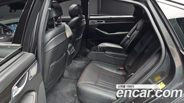 Genesis G80 2018 — photo 16