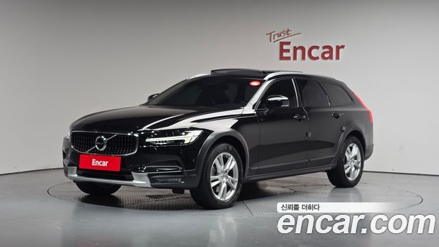 Volvo V90 2018 — photo 1