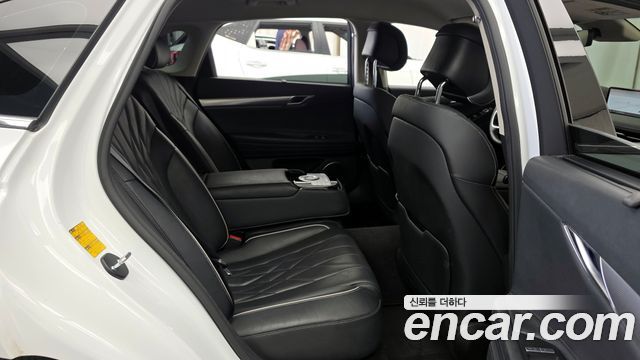 Genesis G80 2022 — photo 12