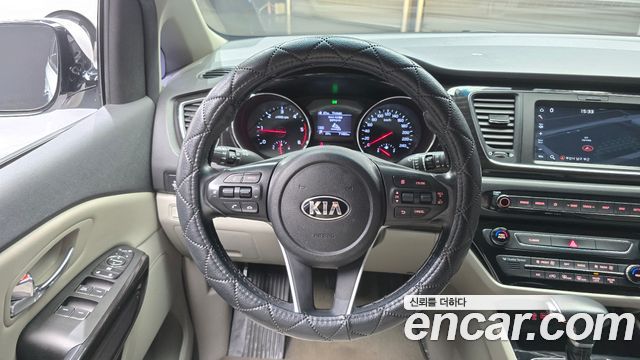 Kia Canival 2019 — photo 19