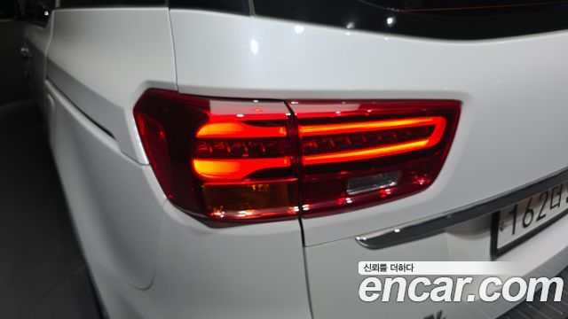 Kia Canival 2019 — photo 9