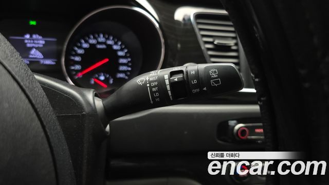 Kia Canival 2019 — photo 26