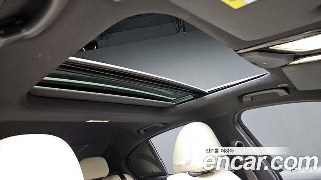 BMW 3-Series 2021 — photo 19