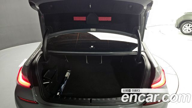 BMW 3-Series 2021 — photo 20