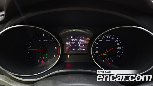 Kia Canival 2015 — photo 11