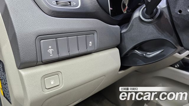 Kia Canival 2015 — photo 27