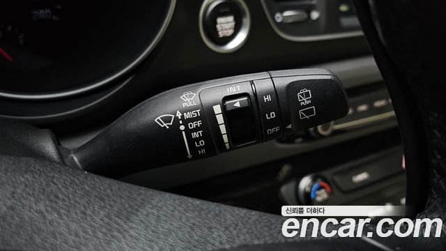Kia Canival 2015 — photo 30