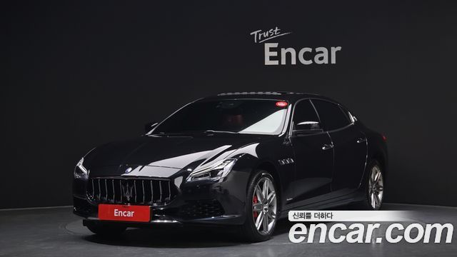 Maserati Quattroporte 2019 — photo 1