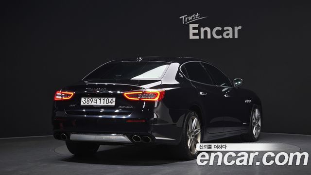 Maserati Quattroporte 2019 — photo 2