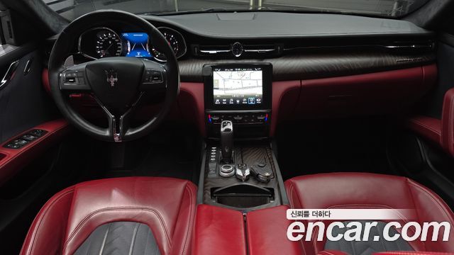 Maserati Quattroporte 2019 — photo 10