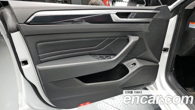 Volkswagen Arteon 2023 — photo 14