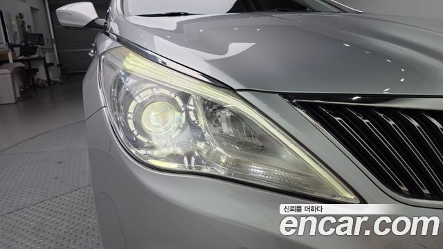 Hyundai Grandeur 2013 — photo 8