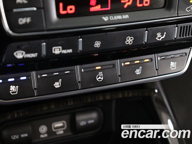 Kia Sorento 2018 — photo 10