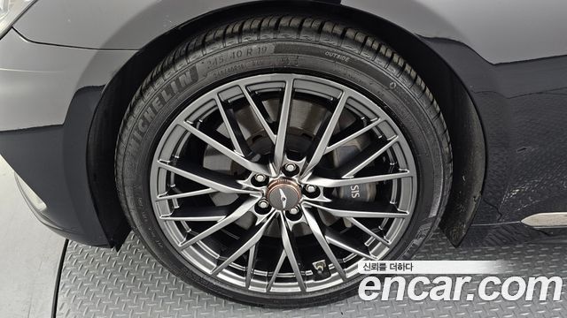 Genesis G80 2017 — photo 5