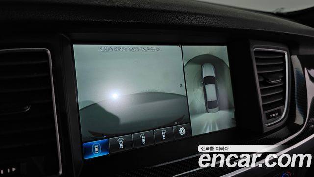 Genesis G80 2017 — photo 15