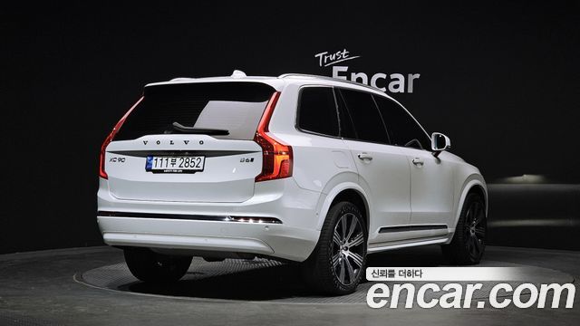 Volvo XC90 2023 — photo 2