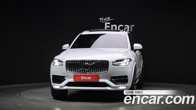 Volvo XC90 2023 — photo 3