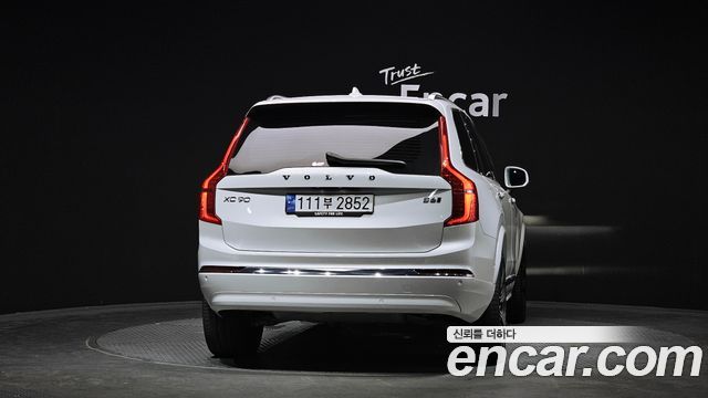 Volvo XC90 2023 — photo 4