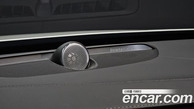 Volvo XC90 2023 — photo 30