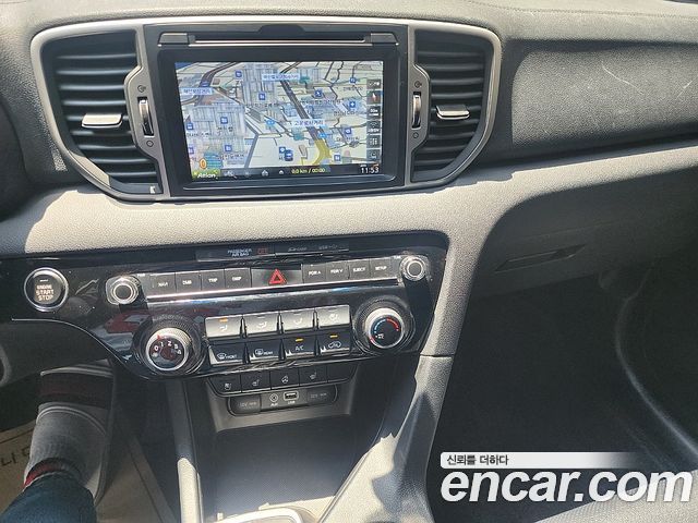 Kia Sportage 2017 — photo 8