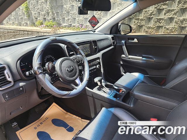 Kia Sportage 2017 — photo 16