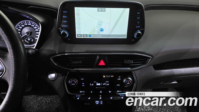 Hyundai Santafe 2019 — photo 19