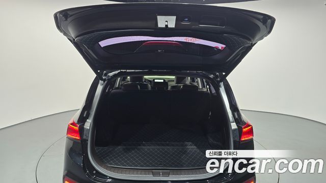 Hyundai Santafe 2019 — photo 26