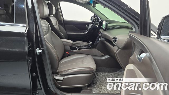 Hyundai Santafe 2019 — photo 16