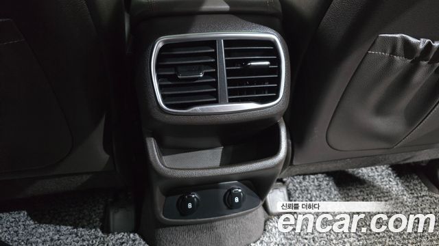 Hyundai Santafe 2019 — photo 30