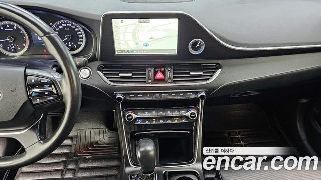 Hyundai Grandeur 2018 — photo 20