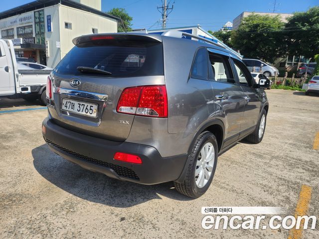 Kia Sorento 2010 — photo 4
