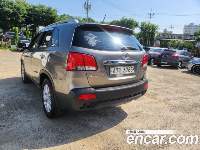 Kia Sorento 2010 — photo 7