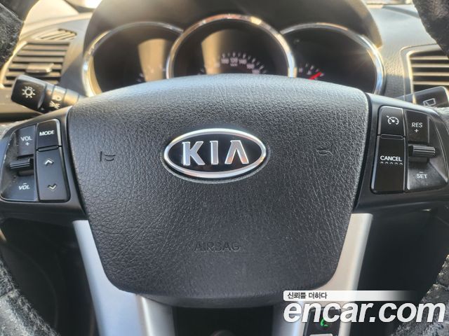 Kia Sorento 2010 — photo 11