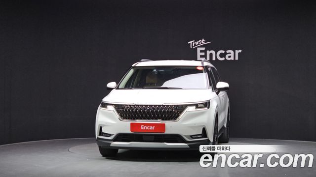 Kia Canival 2023 — photo 3