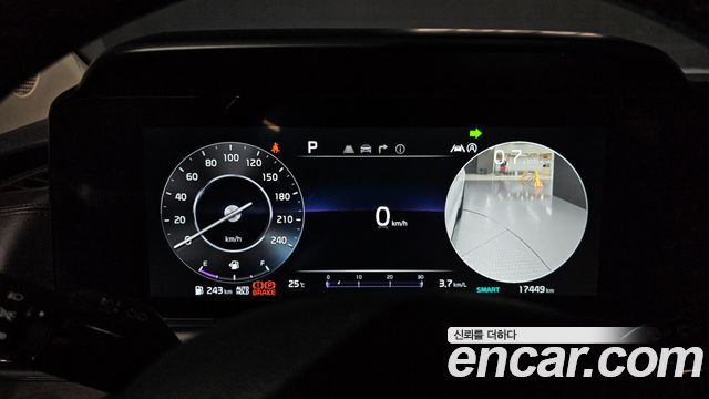 Kia Canival 2023 — photo 11