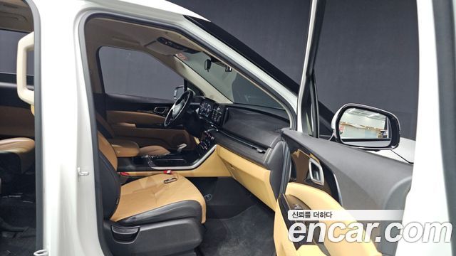 Kia Canival 2023 — photo 17