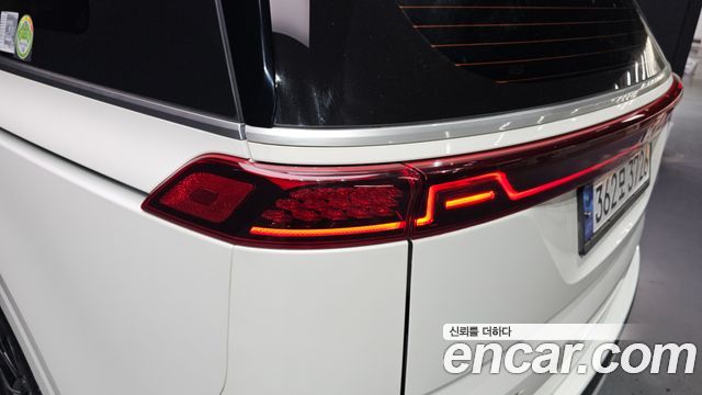 Kia Canival 2023 — photo 9