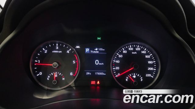 Kia Stonic 2018 — photo 8