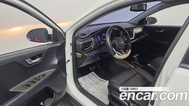 Kia Stonic 2018 — photo 10