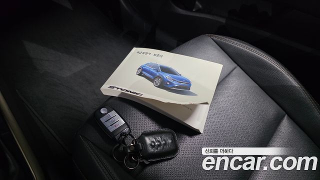 Kia Stonic 2018 — photo 16