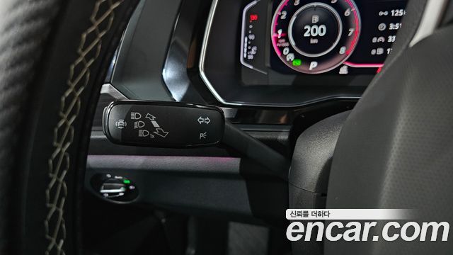 Volkswagen Jetta 2023 — photo 27