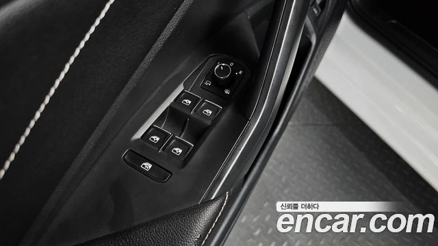 Volkswagen Jetta 2023 — photo 30