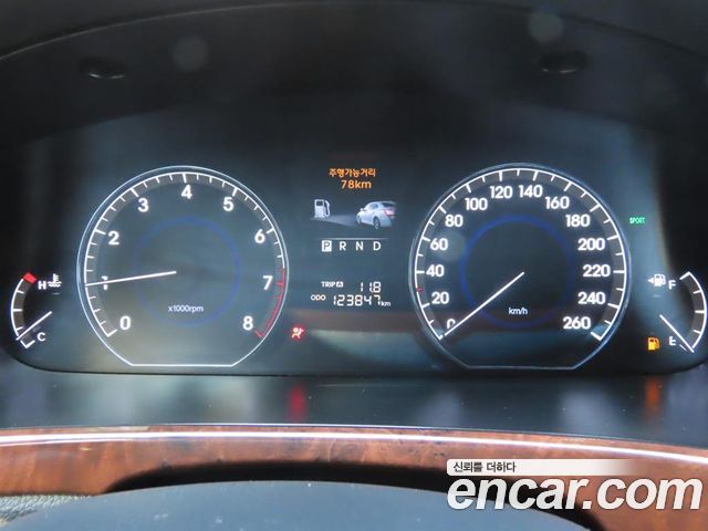 Hyundai Equus 2012 — photo 11