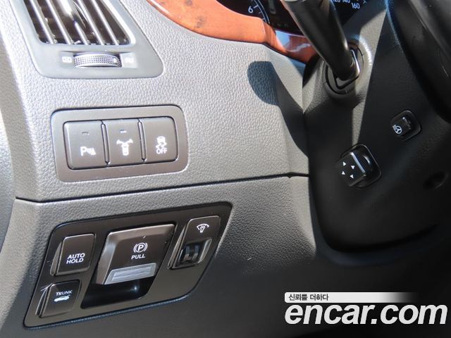 Hyundai Equus 2012 — photo 16