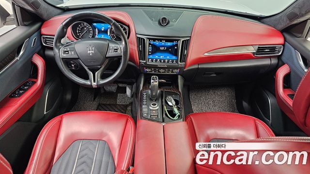 Maserati Levante 2019 — photo 10