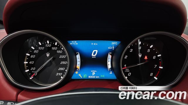 Maserati Levante 2019 — photo 11