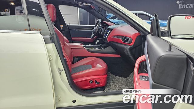 Maserati Levante 2019 — photo 17