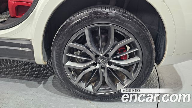 Maserati Levante 2019 — photo 7